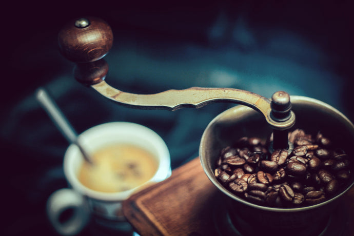Fresh vs Pre-Ground Coffee: Why Grinding at Home Changes Everything
